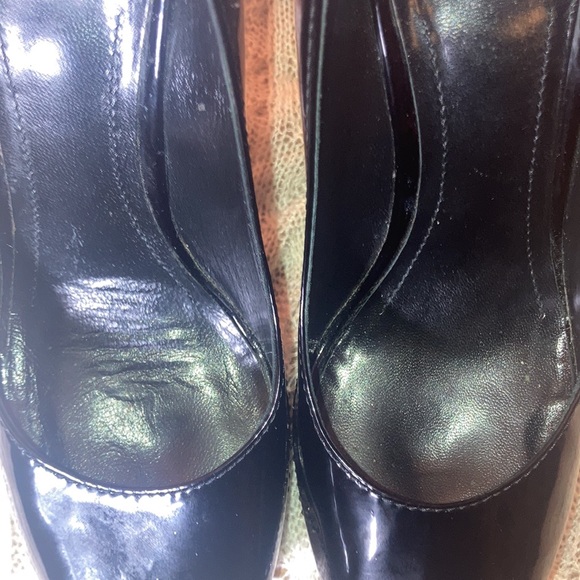 Burberry studded black heels - Picture 12 of 12